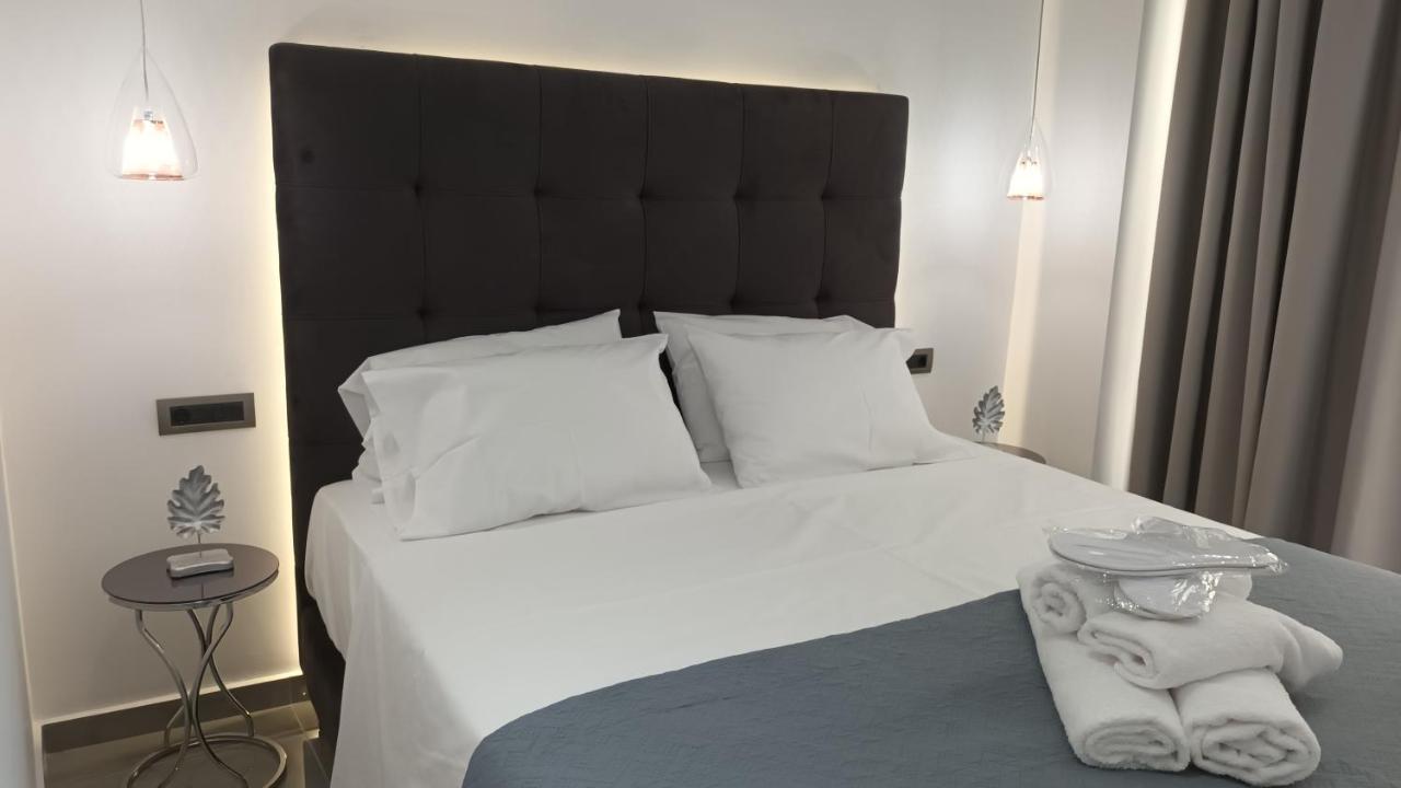 Km Luxury Apart Downtown Heraklion Exterior foto