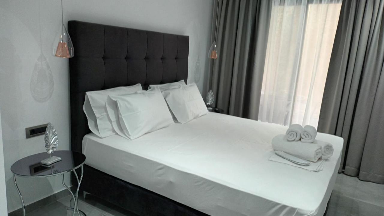 Km Luxury Apart Downtown Heraklion Exterior foto