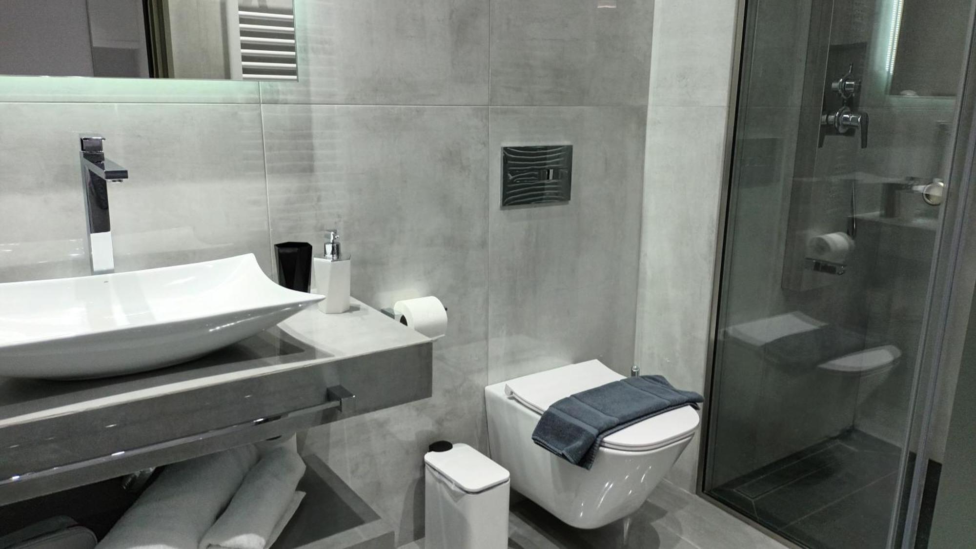 Km Luxury Apart Downtown Heraklion Exterior foto