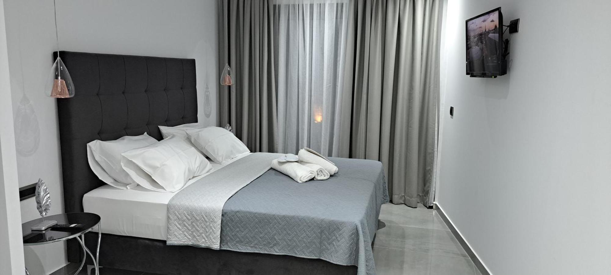 Km Luxury Apart Downtown Heraklion Exterior foto